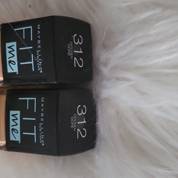 Maybelline Fit Me (2)Matte poreless 312 - Picture 2 of 3